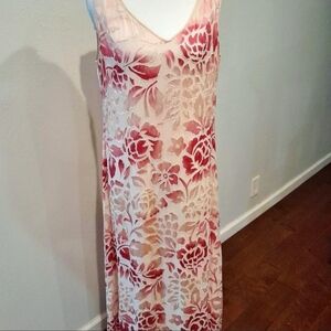 Stunning Kay Unger silky ombre beaded dress. Features silk burnout rose print wi
